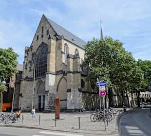 Außenansicht der ehemaligen Minoritenkirche