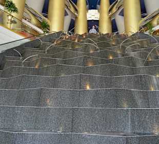 Von Eingang nach oben