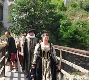 Auf dem Weg in die Stadt