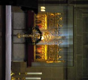 Am Altar gesichert