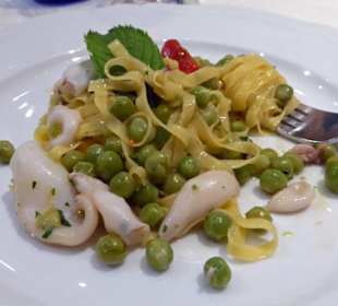 Man kann bei Giovanni auch vorzüglich speisen