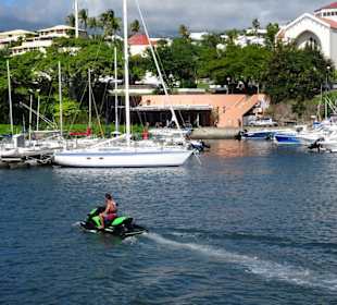 Der Hafen von Saint Gilles