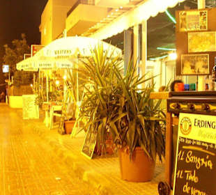 Schnitzeloase - Terrasse