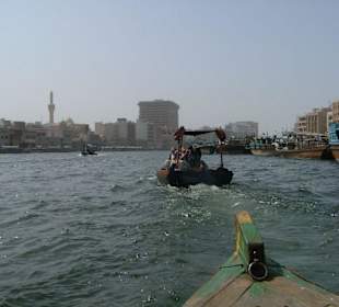 Fahrt über den Creek