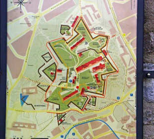 Die Zitadelle Petersberg 
