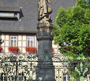 Denkmal für den Regiomontanus am Marktplatz