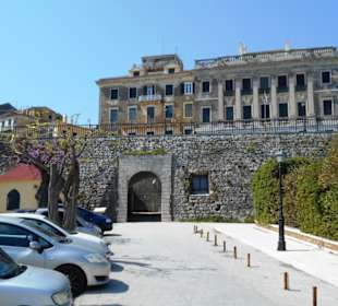 Ágios Nikólas Gate