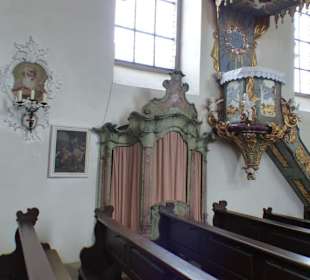 Inneansciht mit Kanzel