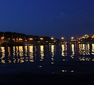 Schifffahrt am Abend