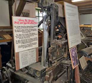 Ausstellung in der Remise der Windmühle Varel