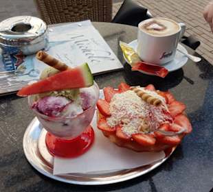 Amarena  Pistazie und kleines Spaghetti