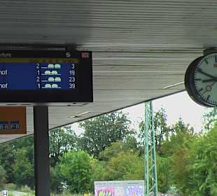 Züge mit Abfahrzeiten