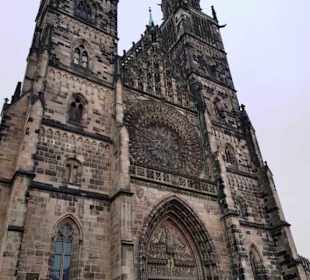 Die Lorenzkirche am 24.12.