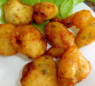 Accras "auf´s Haus" - netter Gruß aus der Küche!