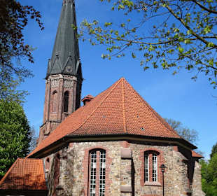 Außenansicht der Peter-und-Paul-Kirche