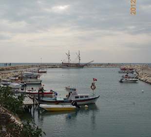 Der kleine Hafen,in etwa 1km Entfernung