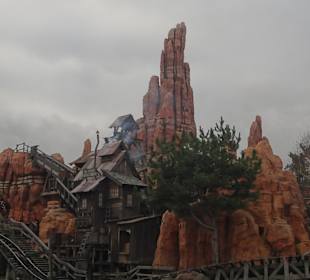 Achterbahn im Western Style