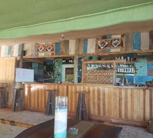 Old Pier Cafe & Restaurant 