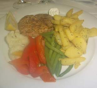 Schweinerückensteak + Rosmarinkartoffeln + Gemüse