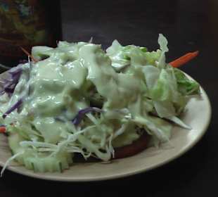 Salat mit Dressing