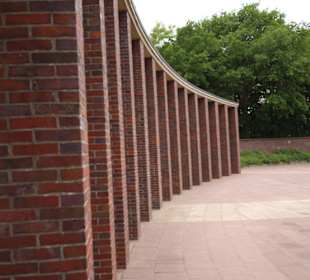 Innenhof des Marine Ehrenmals