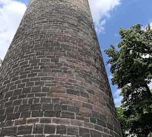 Bergfried 32 m hoch