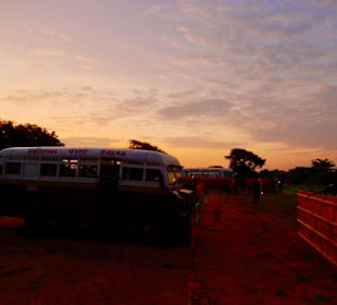 Vor dem Sonnenaufgang, erster Kaffee
