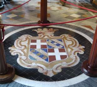 Wappen auf dem Fussboden