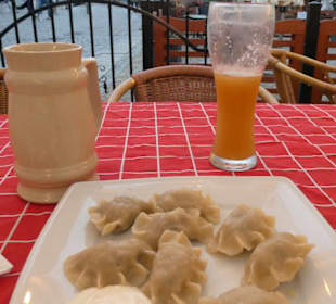 Bierhalle - Abendessen auf dem Rynek / Marktplatz