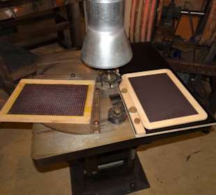 Schleifmaschinen für die Holzrahmen der Tafeln