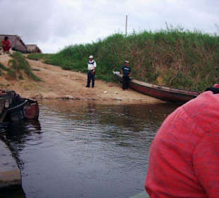 Departure to our 5 days boat tour on Rio Caura