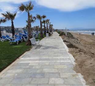 Spaziergang vom Anissa Beach Richtung Analipsi