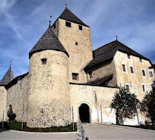 Ćiastel de Tor - Museum Ladin - Ladinisches Museum