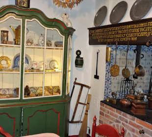 Rundgang durch die Museumsräume des Hauses Samson