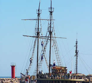 Pirátská loď