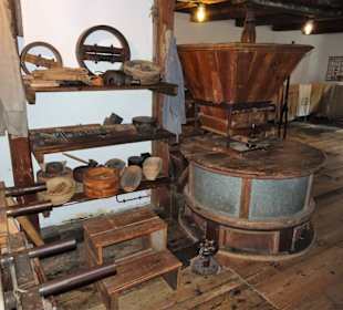In der historischen Roggenmühle des Museums