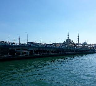 Blick auf die Brücke