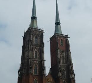 Vor dem Dom auf der Dominsel