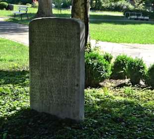 Gefeallenen Denkmal Öschingen