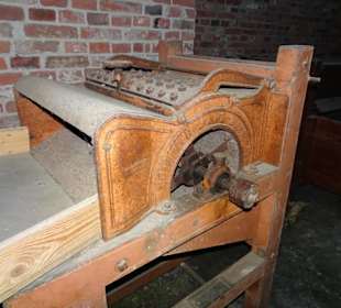 Historische Dreschmaschine