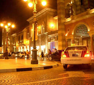 Shopping Mall