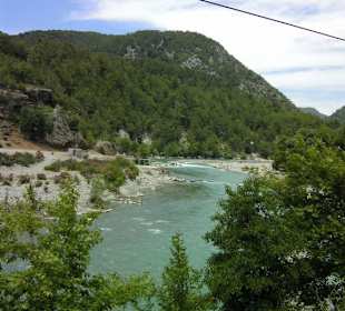 Fluss der an Alara Han vorbeifließt