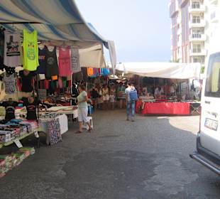 Seitlicher Blick vor dem Eingang