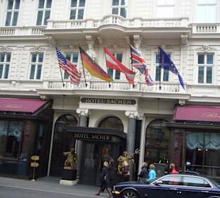 Hotel Sacher der Haupteingang