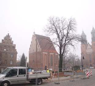 Dom und Kirche zusammen