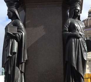 Schinkel-Denkmal
