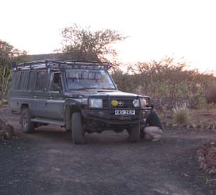 AA Lodge Amboseli - Michael beim Check