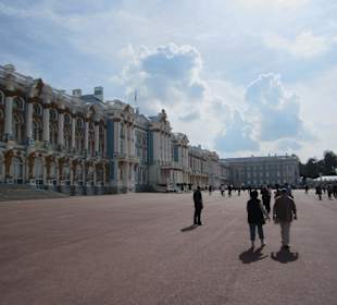 Die gesamte Vorderfront