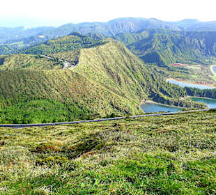 Wandern um den Lagoa do Fogo