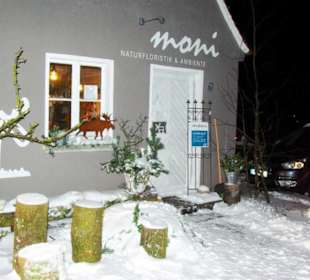 Am Eingang Handwerkshütte